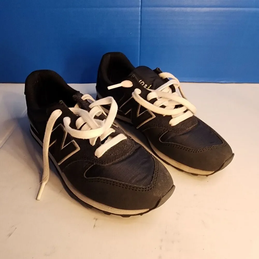 New Balance Figs PWI Classics Black/Grey Running Women Sneakers Size 7D